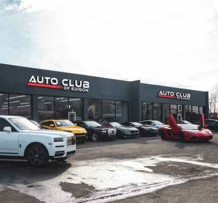 How to Avoid Scams at Used Car Dealerships