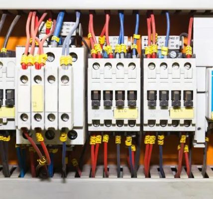 Electricians Management Service That Improves Work Order Tracking