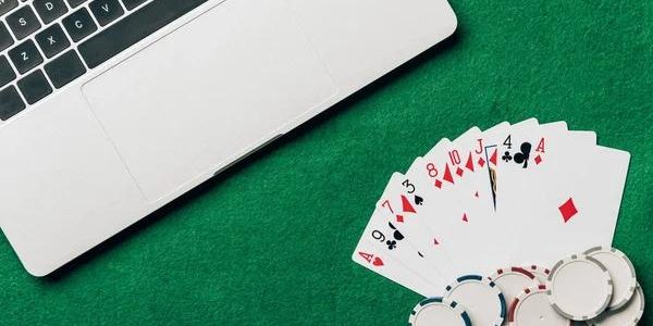 Nổ hũ trực tuyến và cơ chế RNG được giải thích trên thantai88