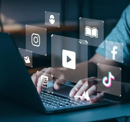 Exploring the Features and Benefits of SMM World.com for Social Media Marketing